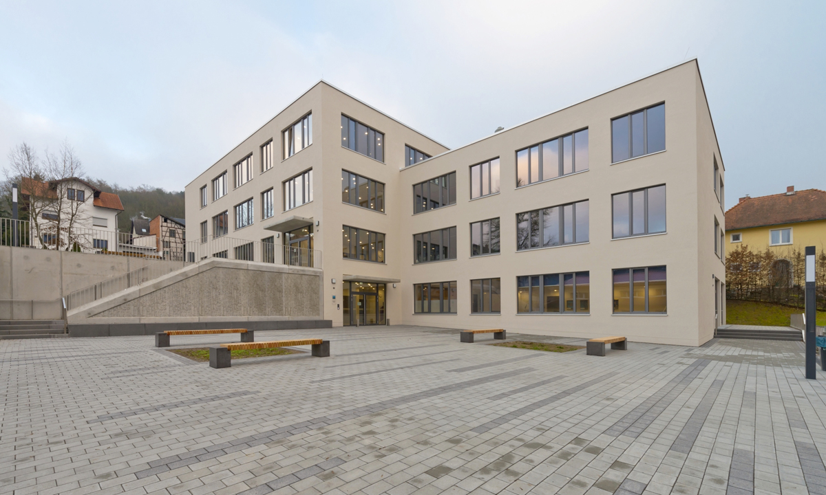 Copyright Michael Miltzow 2015 Ev Gym MGN NOV0474-a.jpg